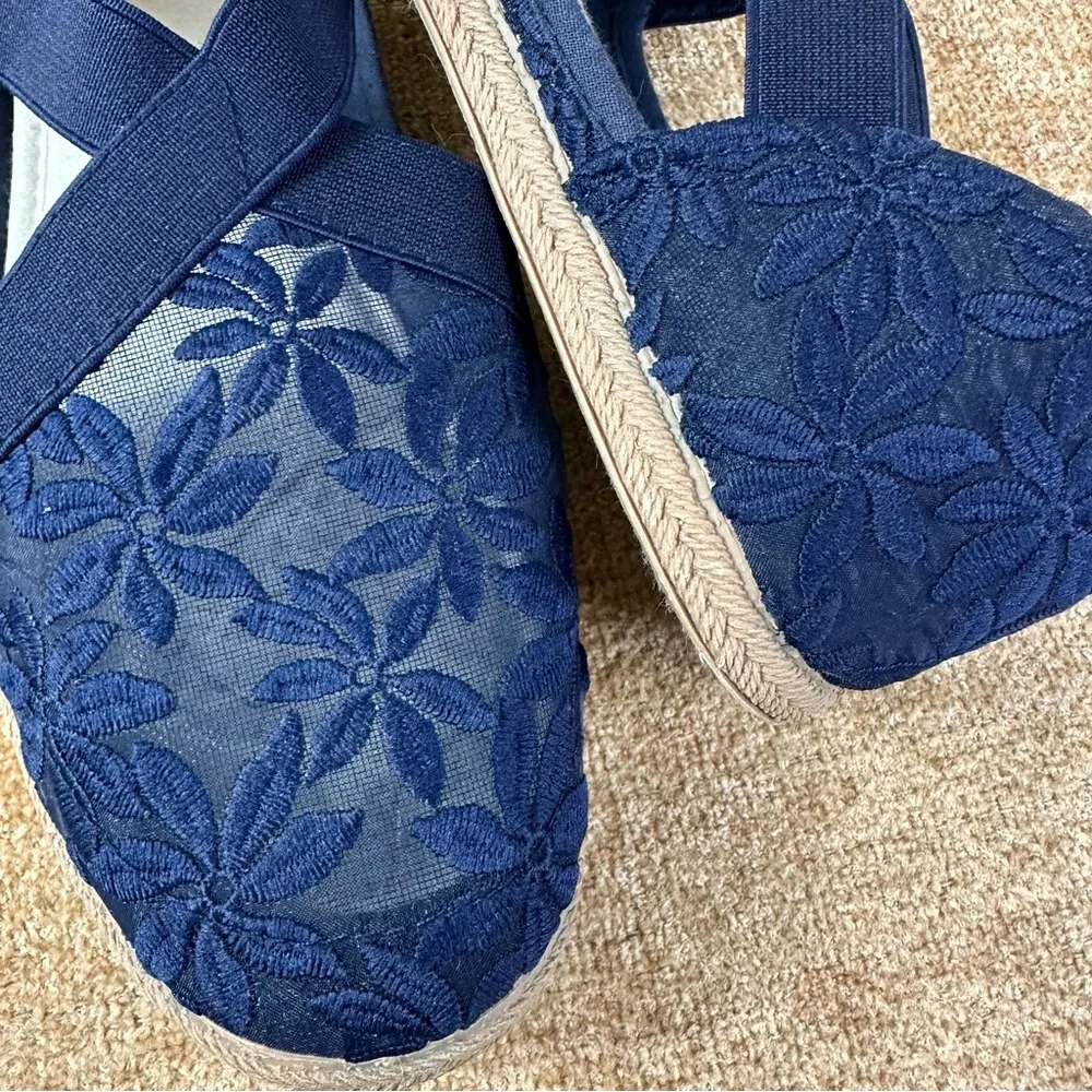 Crochet Lace Espadrille Slip-On Flats Blue Women’s Size 9